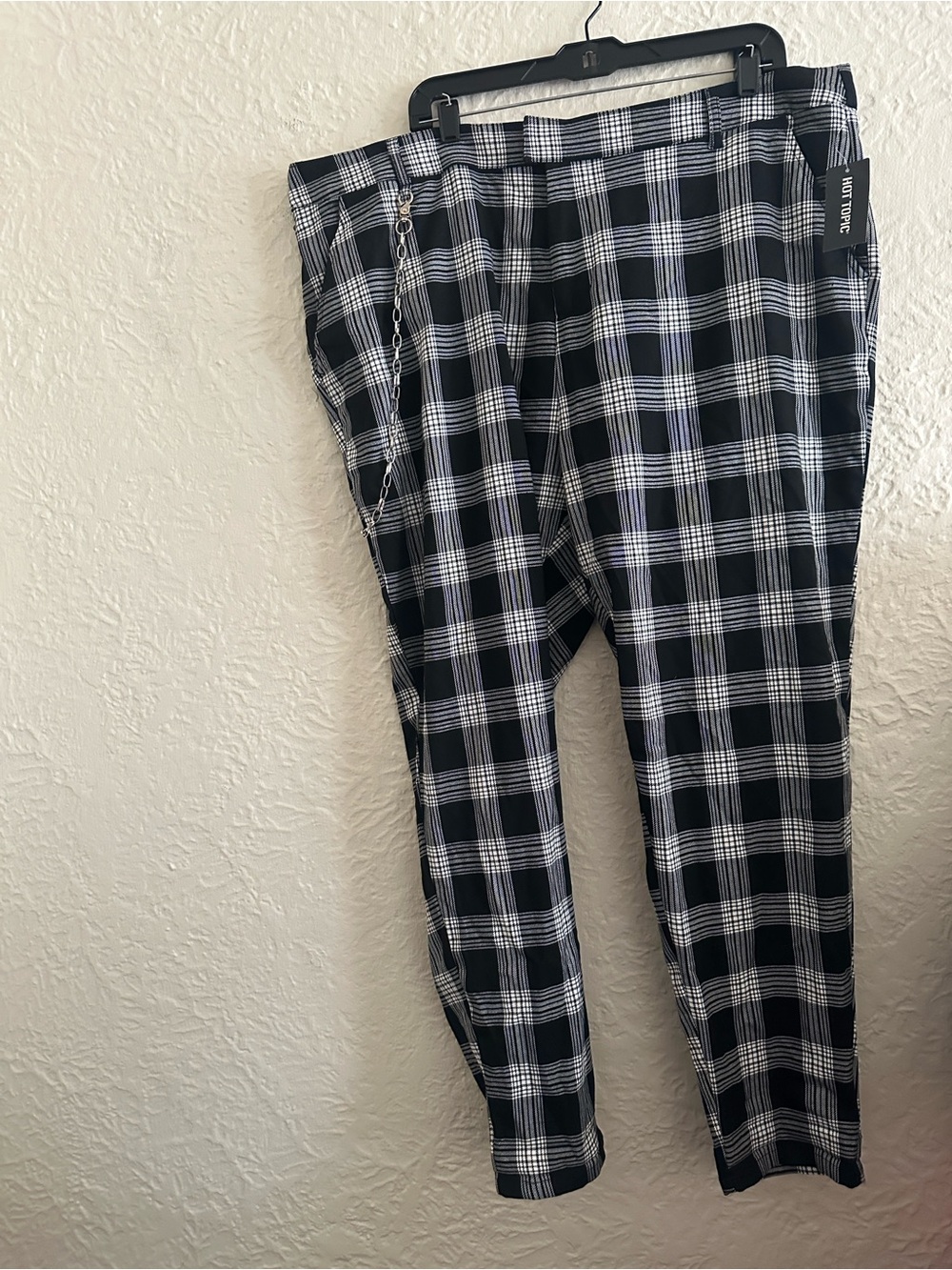 Hot Topic Black White Plaid Chain Plaid Trousers NWT Plus 3X - Picture 3 of 7